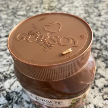 Kakaolu Fındık Kremasından Çıkan Yabancı Cisim Şoku