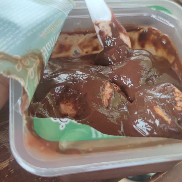 A101 Son Kullanma Tarihi Geçmemesine Rağmen Bozuk Çıktı