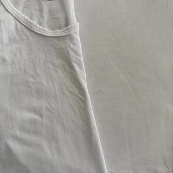 İndirimli Satın Aldığım Atletler Defolu Çıktı