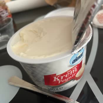 Aknaz Krem Peynirde Beklenmeyen Pütürlü Ve Tatsız Deneyim