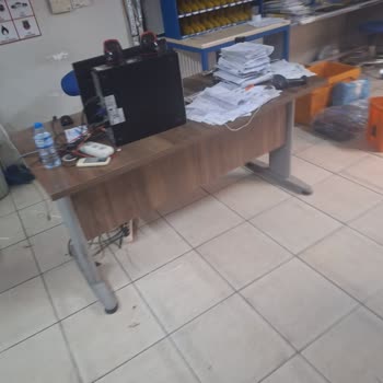 PTT Şubesinde Uzun Bekleme, Dağınık Kargo Teslimatı Ve Eksik Bilgilendirme