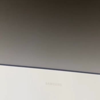 Samsung The Serif Televizyonda Ekran Ve Çerçeve Arasında Açıklık Sorunu