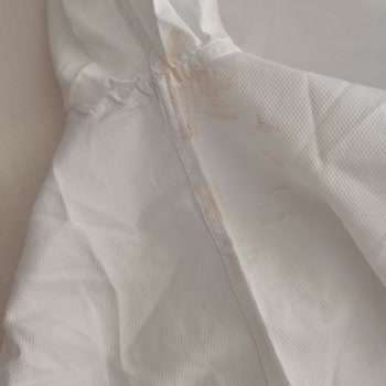 Sipariş Edilen Gömlekler Kirli Ve Kullanılmış Geldi