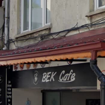 Bek Cafe Çay İçtik Diye İlgilenmediler