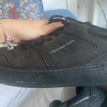 Calvin Klein Ayakkabıda Kısa Sürede Soyulma Ve Taban Erimesi Sorunu