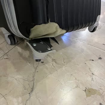 Pegasus Uçuşunda Valizim Kırıldı, Sorumluluğu Üstlenmiyorlar!