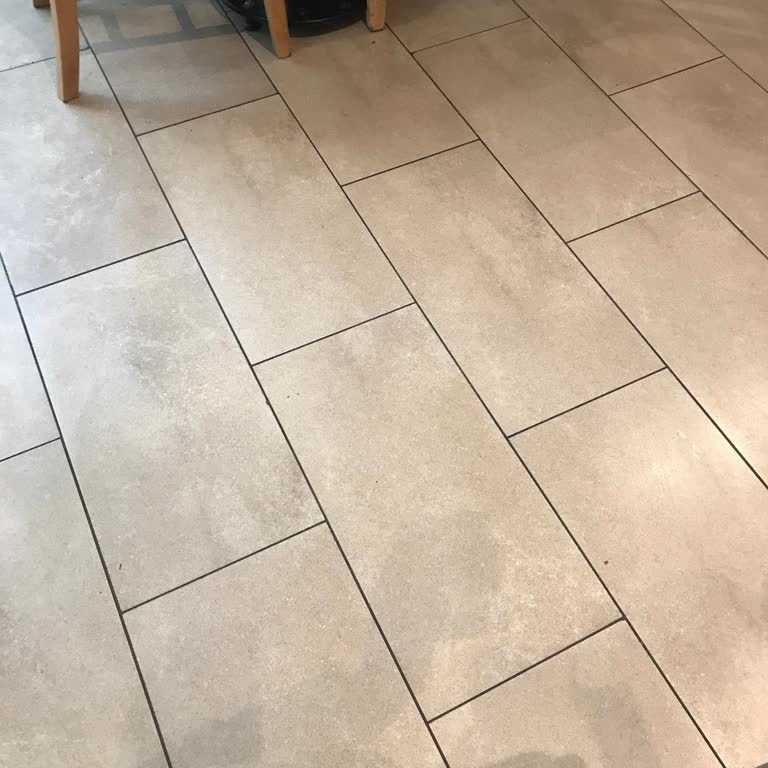 Akasya AVM Tamirane Çalışanları Ve Müdürlerinin İlgisizliği İle Yavaş Servis