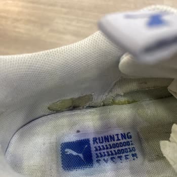 Ayakkabının İç Astarı Hatalı, Değişim Reddiyle Karşılaştım