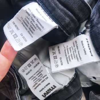 Aynı Kot Defalarca Yırtıldı, Değişim Yerine Alışveriş Çeki Teklif Edildi