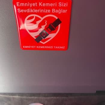 Otobüste Arızalı Emniyet Kemeri Ve Yetersiz Personel İlgisi Yolcu Güvenliğini Riske Atıyor