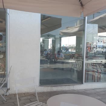 Espressolab Erişimsiz Şube, Yetersiz Hizmet ve İlgisiz Personel Deneyimi