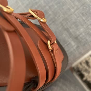 Zara'dan Aldığım Sandaletin Kusurlu Ve Kullanılmış Gelmesi İle Müşteri Hizmetlerine Ulaşamama Sorunu