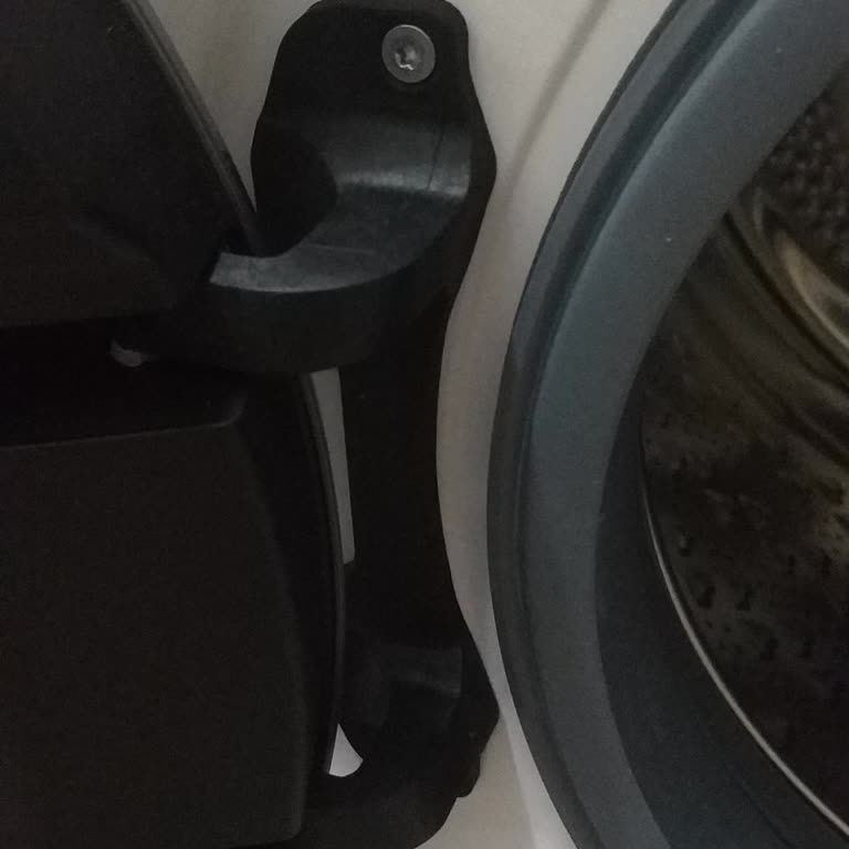 Plastik Parça Şoku: Yanıltıcı Bilgi Ve Yoğun Koku Sorunu