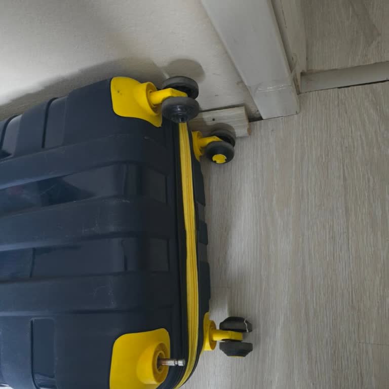 Sunexpress Valiz Tekerleği Hasarı İçin Çözüm Sunmuyor İletişim Yetersizliği Yaşadım