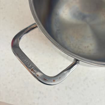 Paslanmaz Çelik Tencere Ve Sahanlar Paslandı, Mağduriyetim Giderilmiyor!