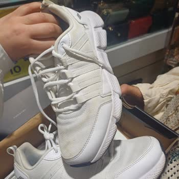 Ayakkabının Renk Değişimi Sonrası Garanti Desteği Sağlanmadı