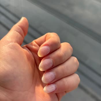 Manikür Hizmetinde Yetersiz İlgi Ve Memnuniyetsizlik