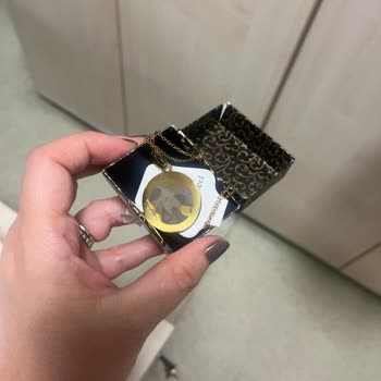 Kolyedeki Baskı Kalitesizliği Anneler Günü Hediyesini Mahvetti