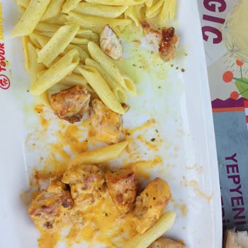 Kaşmir AVM Şubesinde Yemek Ve Hizmet Kalitesizliği