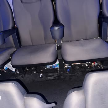 Sinema Salonunda Temizlik Sorunu Ve Ücret İadesi Talebi