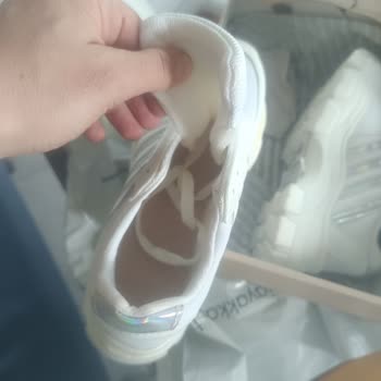 Defolu Ayakkabı Gönderildi, Kargo Ücretim Haksız Yere Kesildi