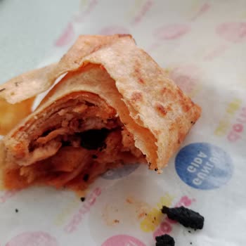 Paket Serviste Yanmış Ürün Ve Sağlıksız Hizmet