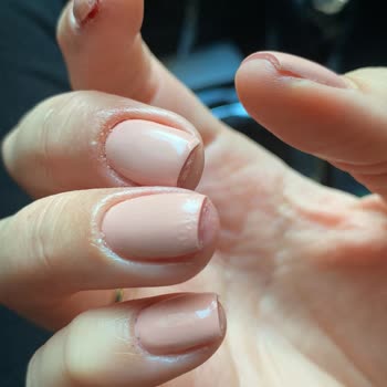 Gizem Beauty Saloon Yapılan İşlemden Memnun Kalmadım Ve İletişimde Sorun Yaşadım!