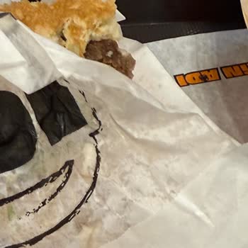 Ümraniye Şubesinde Temizlik Ve Lezzet Sorunu