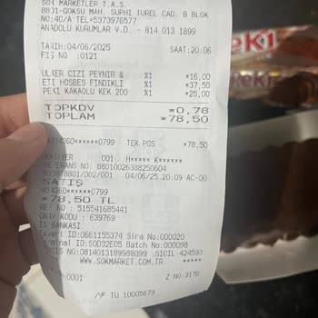 Yeni Alınan Kekte Küf Oluşumu İle Karşılaştım