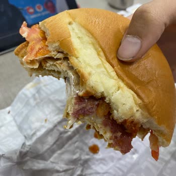 Arby's Bolu AVM Şubesinde Menüden Plastik Poşet Çıktı, Hijyen Sıfır