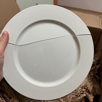 IKEA Kırık Ürünler Ve Yetersiz Paketleme Nedeniyle Mağduriyet