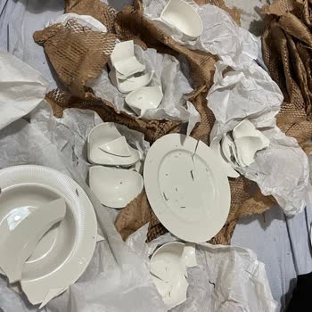 IKEA Kırık Ürünler Ve Yetersiz Paketleme Nedeniyle Mağduriyet