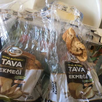 Aldığım Paket Ekmek Küflü Çıktı, Tazelikten Şüpheliyim