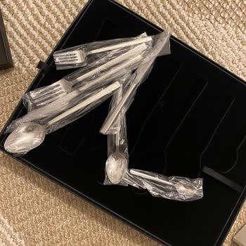 Sipariş Ettiğim Çatal Kaşık Takımı Teşhir Ürünü Olarak Gönderildi, Mağdur Oldum