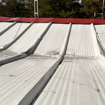 Karlı Bölgede Kullanıma Uygun Olmayan Konteyner Ev Ve Yetersiz Onarım Hizmeti