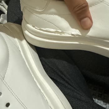 Pull And Bear Ayakkabıda Kısa Sürede Kalite Sorunu Ve Telafi Talebi