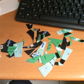 Vaat Edilen Faizsiz Taksitlendirme Yapılmadı, İstenmeyen Kartlar Gönderildi