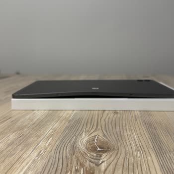 Şarja Takılıyken Kendi Kendine Yamulan Ve Kırılan Tablet