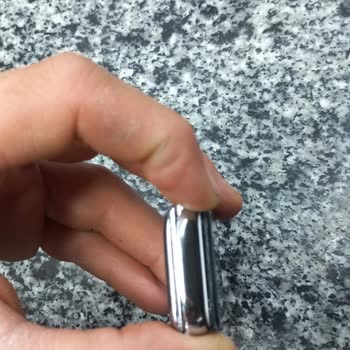 Aldığım Akıllı Saatin Ekranı Yerinden Çıktı Değişim Yapılmadı