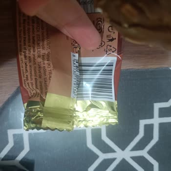 Aldığım Magnum Bademli Ürünler Kırık Ve Ekşiydi