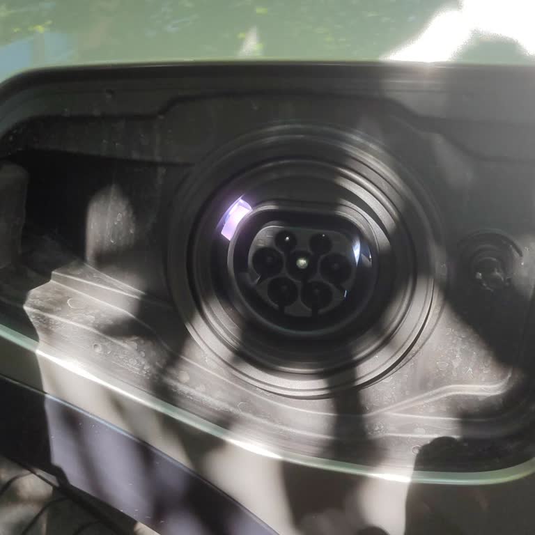 BMW X1 Kiralamada Şarj Kablosu Eksikliği Ve Yetersiz Çözüm