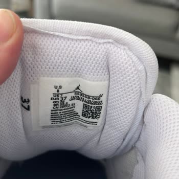 Yanlış Numara Ayakkabı Ve Cevapsız Müşteri Mesajları Mağduriyeti