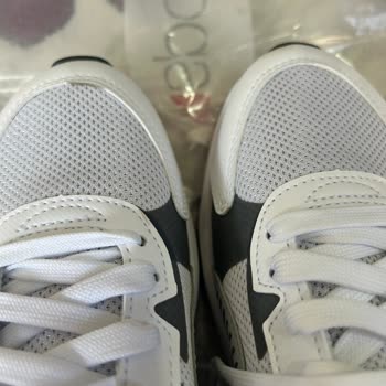 Puma Ayakkabıda Kesim Hatası Mağaza Tarafından Çözülmedi