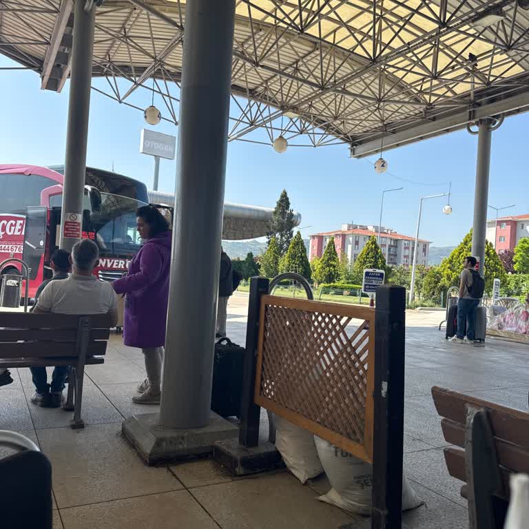 Sürekli Geciken Otobüslerle Mağduriyet Yaşıyorum