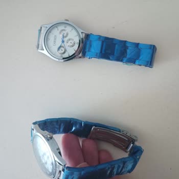 Siparişim Yerine Alakasız Saatler Gönderdiler Mesajlarıma Cevap Yok