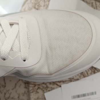 Reebok Koşu Ayakkabısındaki Leke İçin İade Ve Değişim Taleplerim Reddedildi