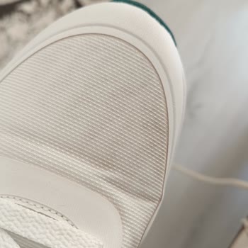 Reebok Koşu Ayakkabısındaki Leke İçin İade Ve Değişim Taleplerim Reddedildi