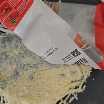 Son Kullanma Tarihine Rağmen Bahçıvan Mozerella Peynir Küflü Çıktı