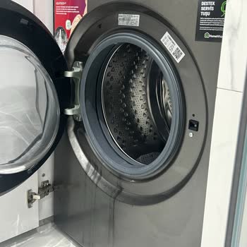 Çamaşır Makinesinde Geçmeyen Leke Problemi Ve Yetersiz Servis Desteği