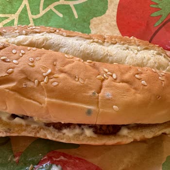 Burger Kingden Küflü Hamburger Geldi Sağlığımız Riske Atıldı